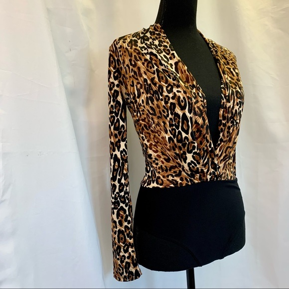 Codigo Brown leopard cheetah animal print longsleeve deep-V bodysuit size medium - Picture 3 of 13
